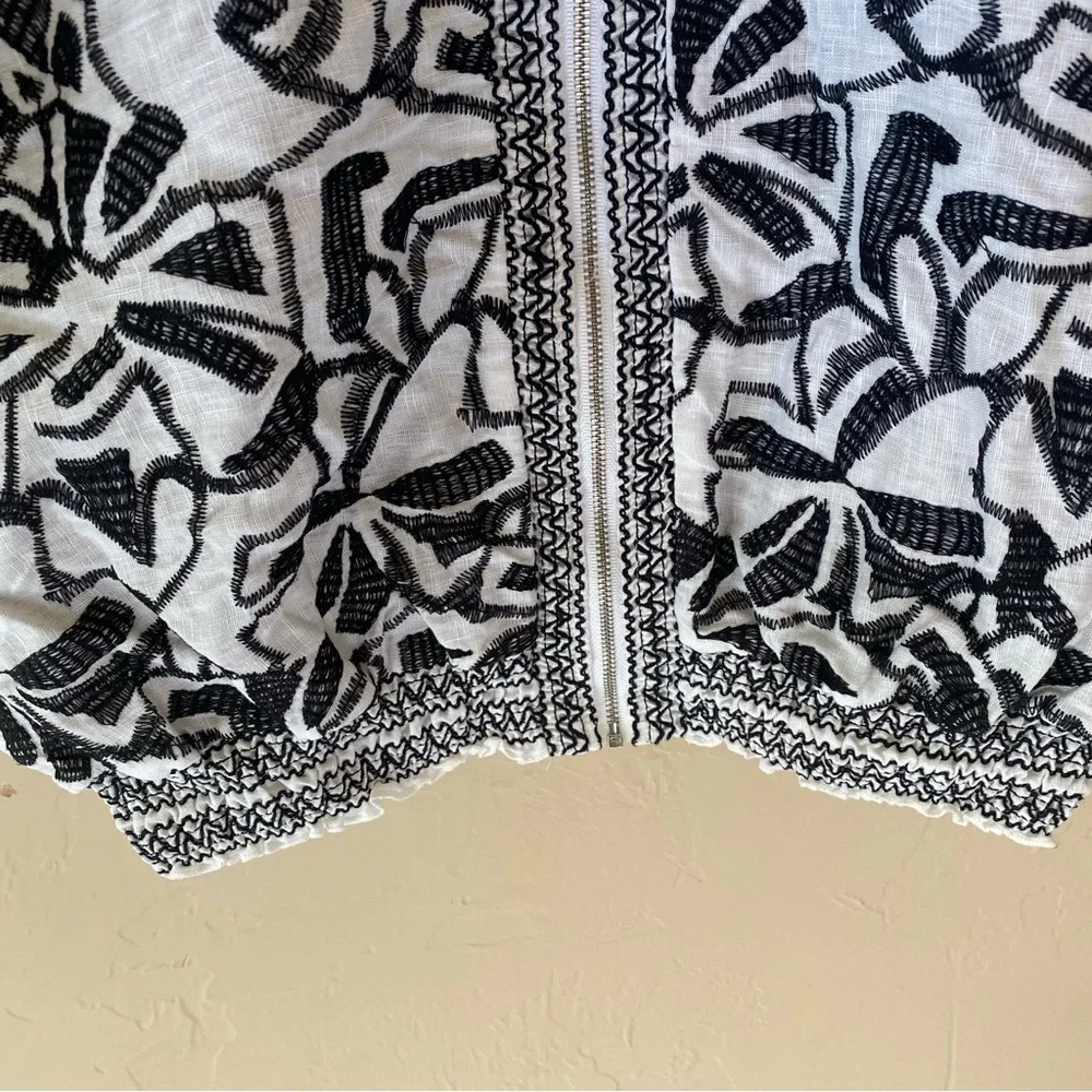 Chicos White Black Linen Embroidered Floral Jacket Zip-up Elbow Sleeves medium
